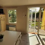 2xz Ou 327 Kamp alanı *