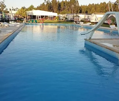 مكان تخييم 2xz Ou 327 Burinhosa