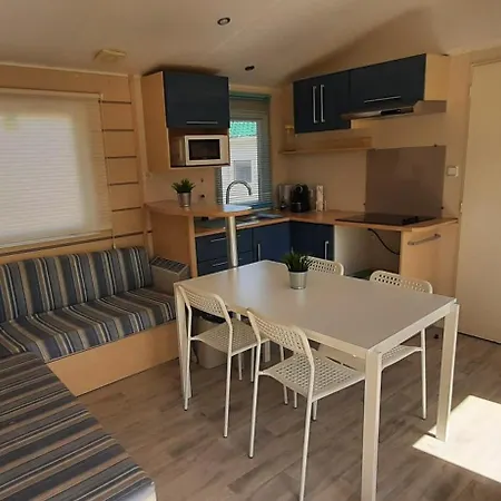 2xz Ou 327 مكان تخييم